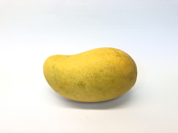 The King of Fruits: Sourcing & Nutritional Secrets of Ratnagiri Alphonso Mangoes